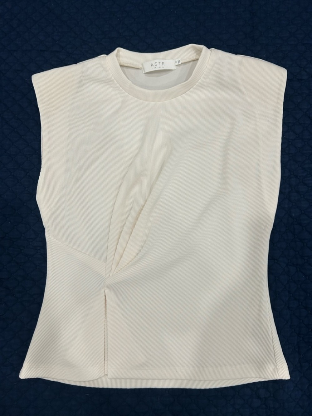 Astr Cream Sleeveless Twist-Detail Tank Top